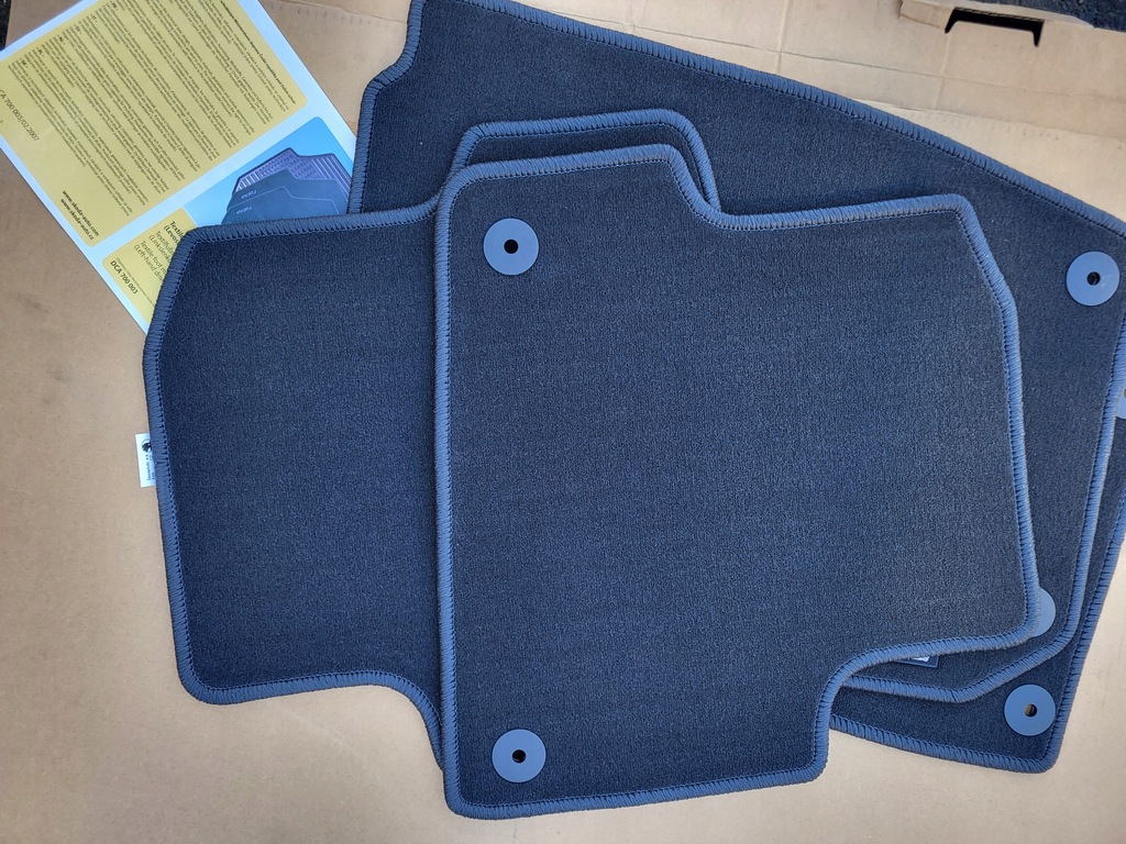 фото №7, Коврики велюровые комплект 4 szt. skoda fabia ii 2 5j оригинал