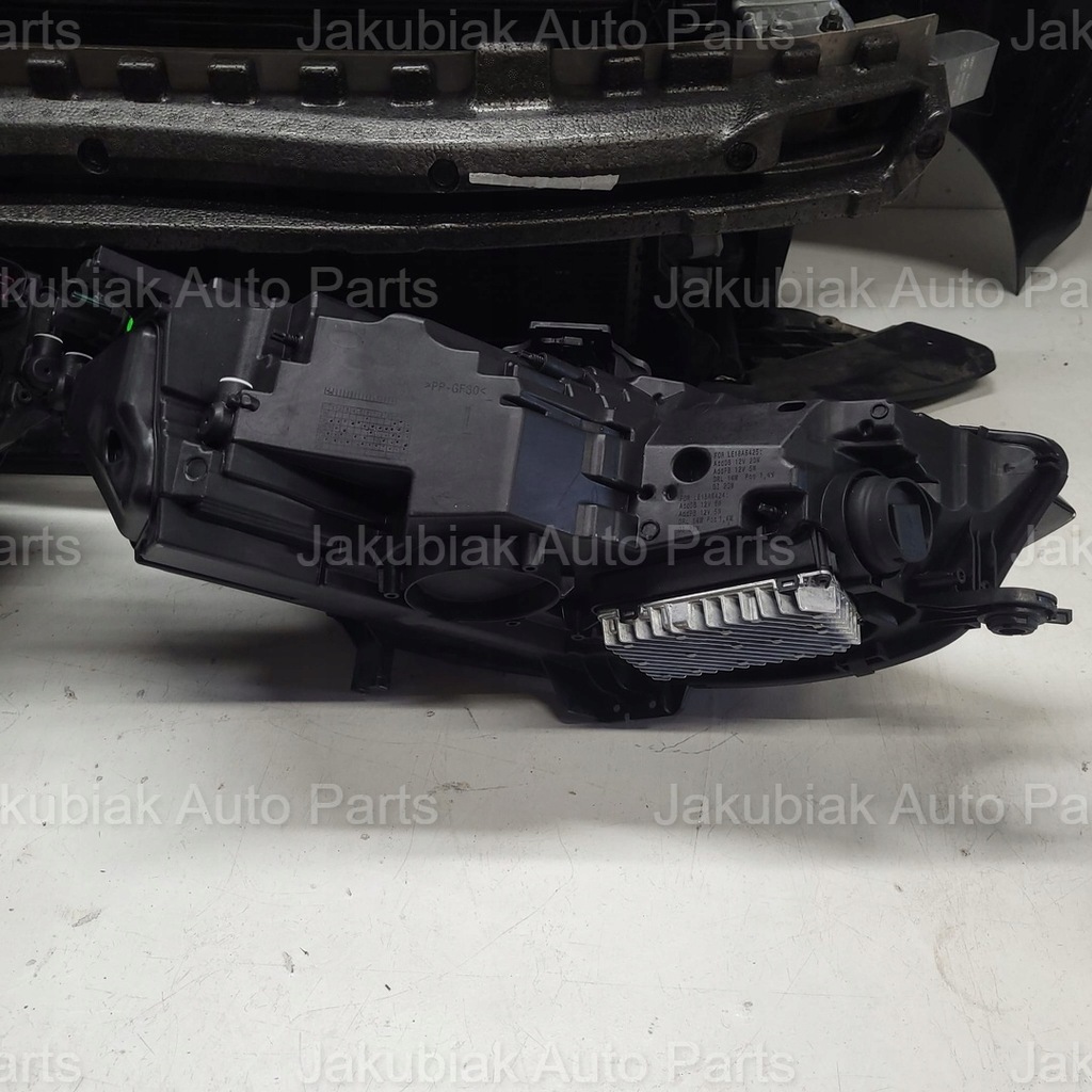 фото №9, Audi a4 b9 lift 8w капот kompletny перед капот лампа бампер