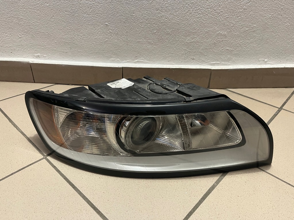 фото №1, Лампа передняя перед правая volvo s40 ii 2 v50 lift 08-
