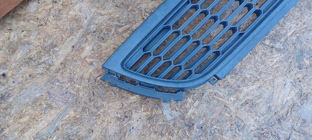 фото №2, Решітка радіатора решітка радіатора vw polo 6r 6r0853677a