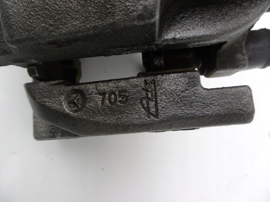 Суппорт тормозной левый перед mercedes ml gl w166 Оригинал