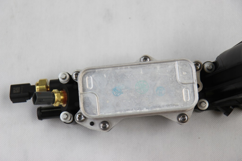 Радіатор оливи радіатор chrysler pacifica dodge durango 3.6 68596318aa Зі Шроту