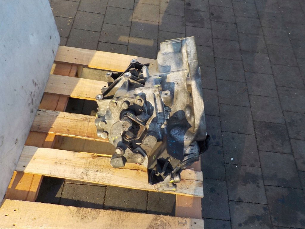 Mini cooper r50 04r 1.6 компресор 170km коробка передач передач 1504295 bkd Київ