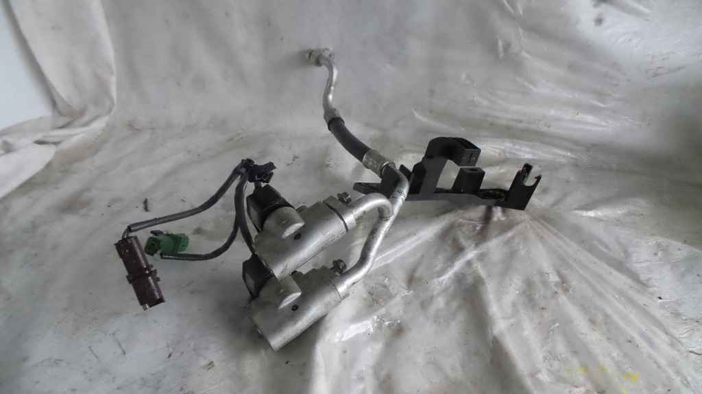 фото №2, Шланг кондиціонера renault zoe 924467761r трубка кондиціонер 924871682r