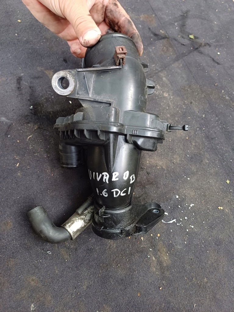 фото №1, Opel vivaro b trafic iii 1.6 dci труба шланг воздуха 165761844r