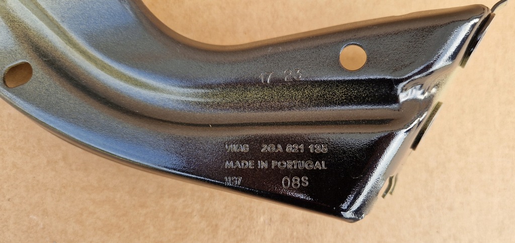 фото №2, Кронштейн крила vw t-roc lc9x 2ga821135 лівий оригінал