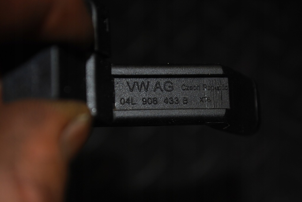 фото №7, 2.0 tdi датчик вала 04l906433b audi vw