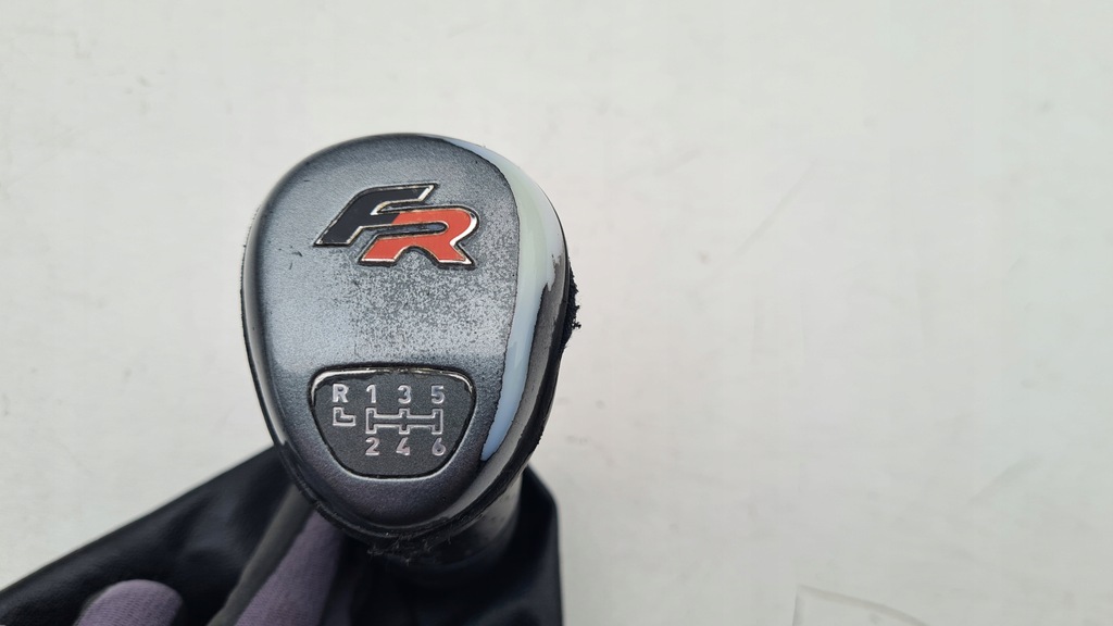 фото №12, Seat leon ii 04-12r cupra fr повітропровід мультифункція + ручка перемикання передач