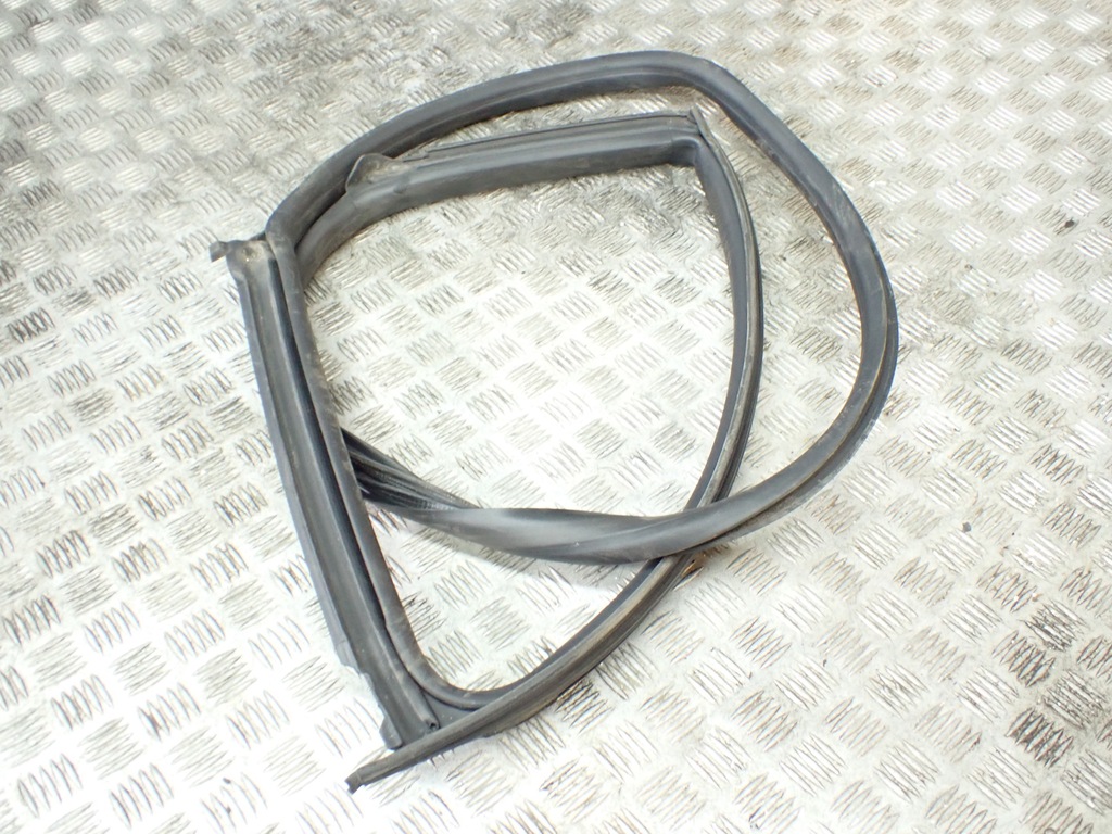 фото №11, Прокладка двері maserati quattroporte 13-