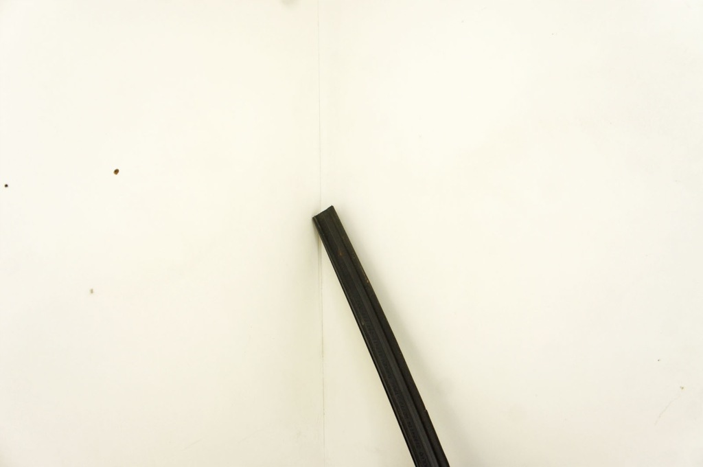 фото №6, Ql079 volvo v90 16- прокладка скло лівий перед