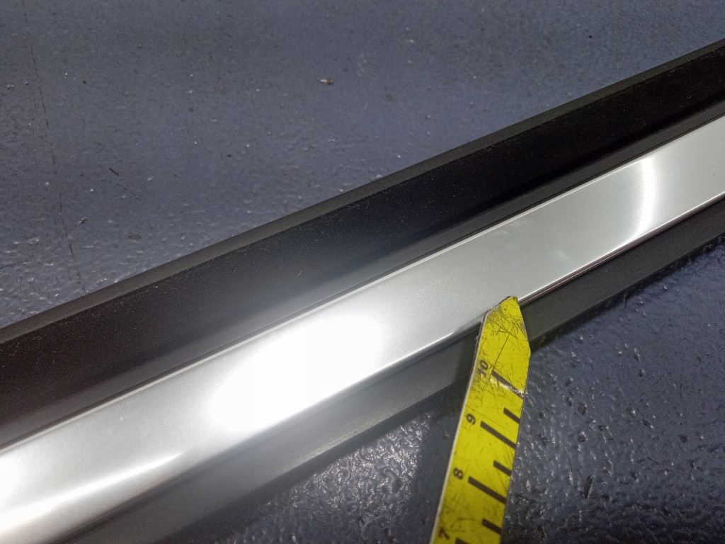 фото №8, Mercedes glc x253 прокладка напрямна скло двері правий задня p379002