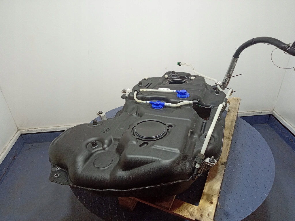 фото №7, Mercedes gls x167 400d 2.9 бак bak топлива a1674705200