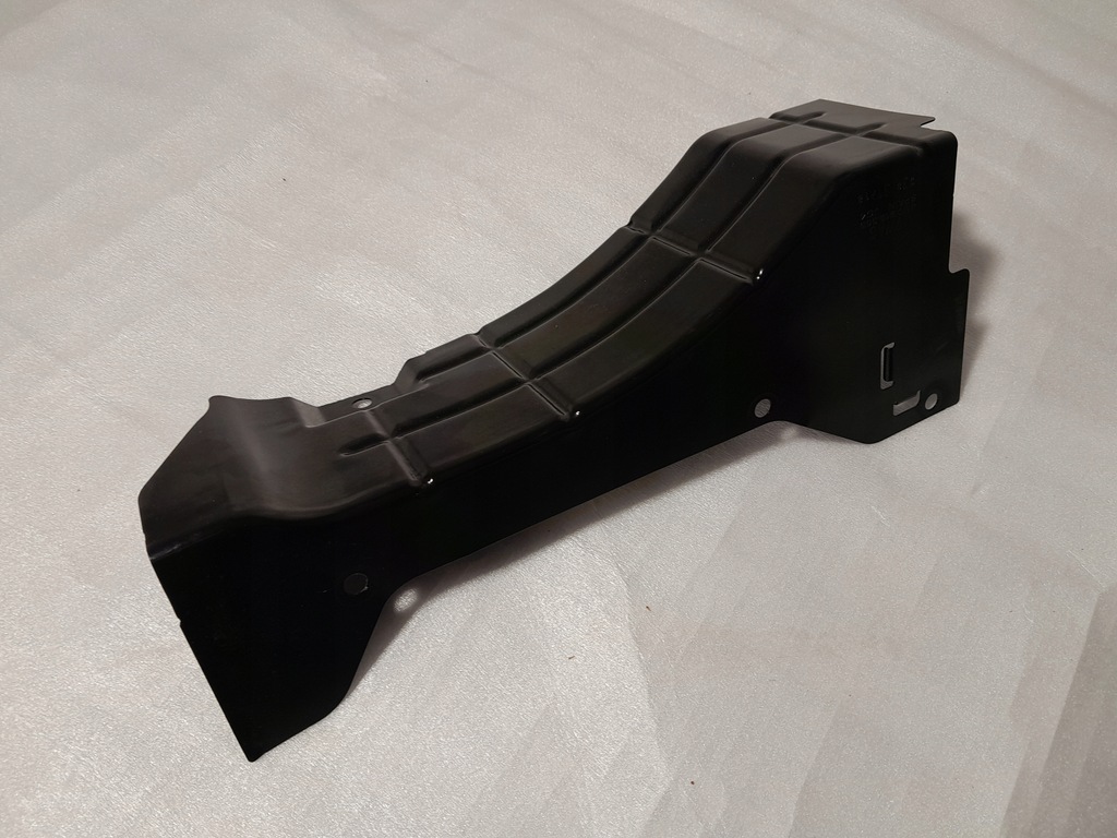 фото №1, Audi q8 4m основа корпус акумулятора 48v 4m0915365