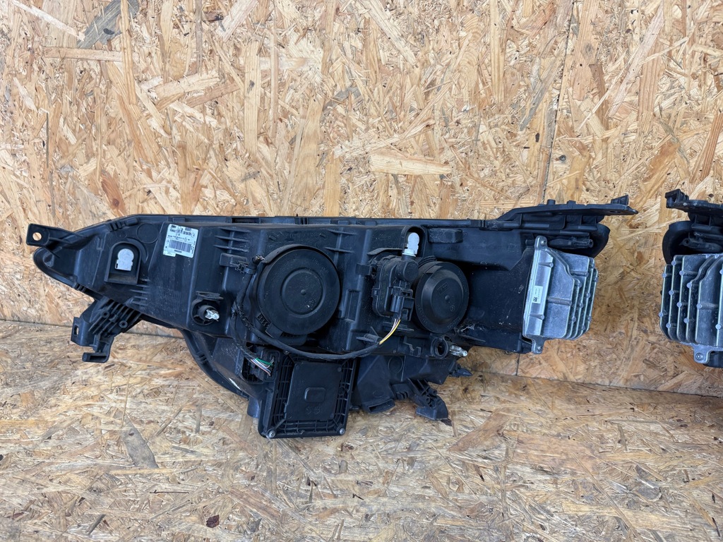 фото №7, Лампи лампа ліва права перед комплектна renault megane iv довгий led