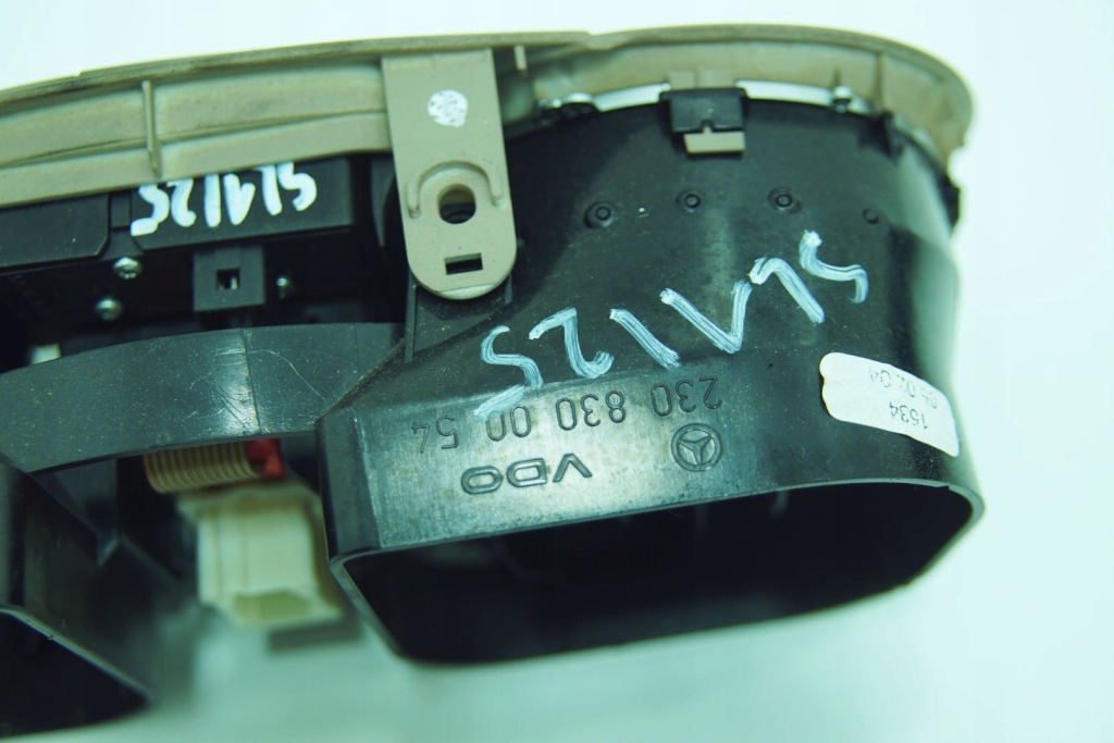 Решітка обдув середня l/p бежева комплект  mercedes sl r230 Ціна