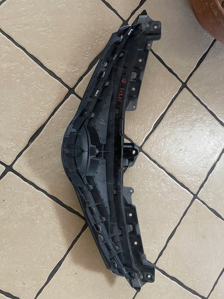 фото №4, Toyota avensis t29 15-18 решётка радиатора решётка радиатора оригинал