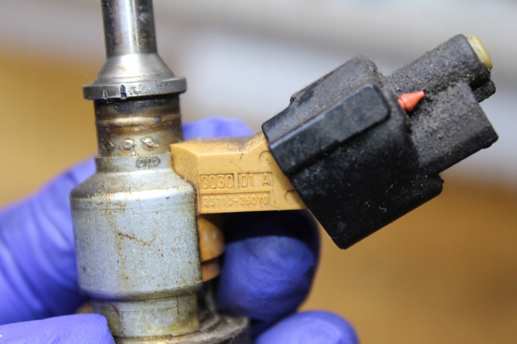 фото №12, П'ятий інжектор форсунка avensis t27 t25 auris 2.2 d4d dpf 23710-26010