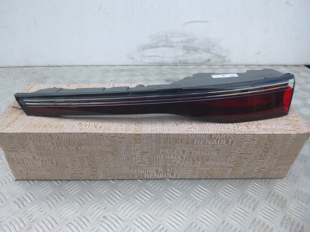 фото №1, Лампа задня права renault megane e-tech electric задня 265508845r оригінальна