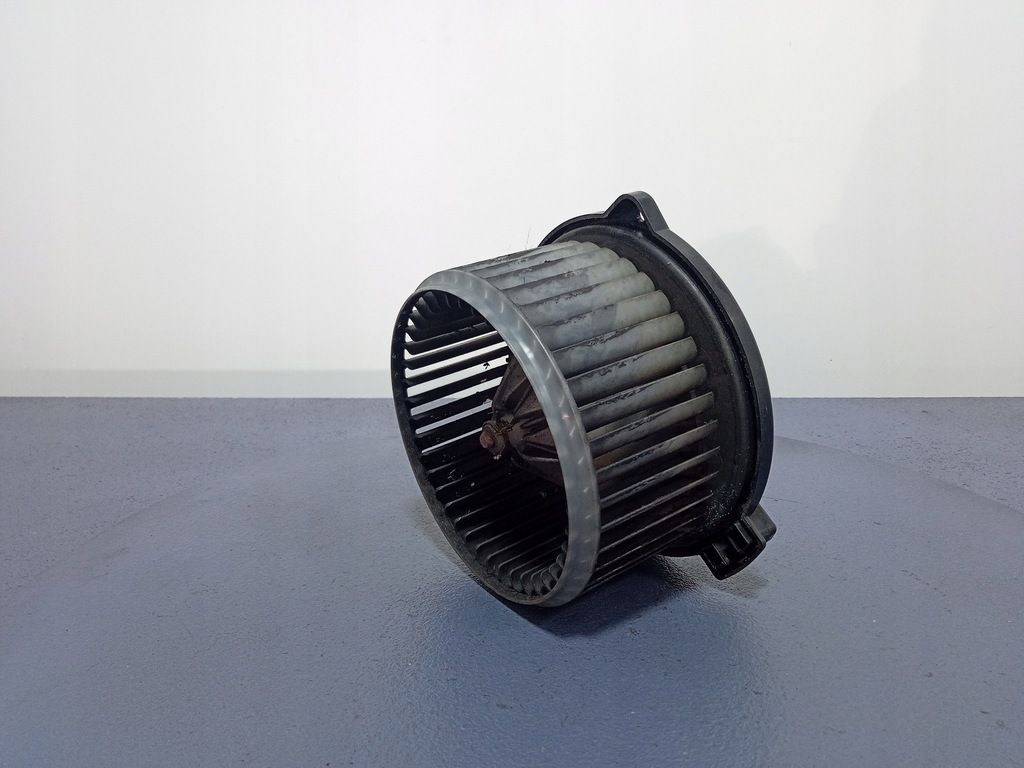 фото №1, Toyota rav4 ii повітродувка повітря 194000-1450