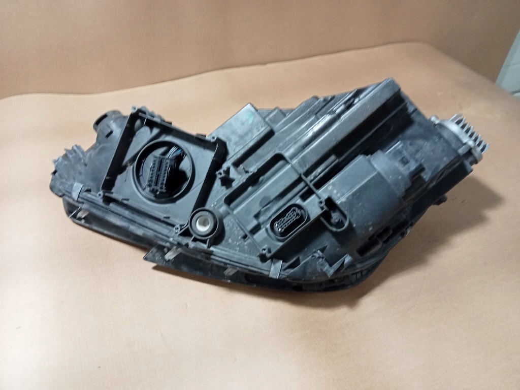 фото №12, Audi a4 s4 b9 8w - лампа фара правый перед 8w0941034