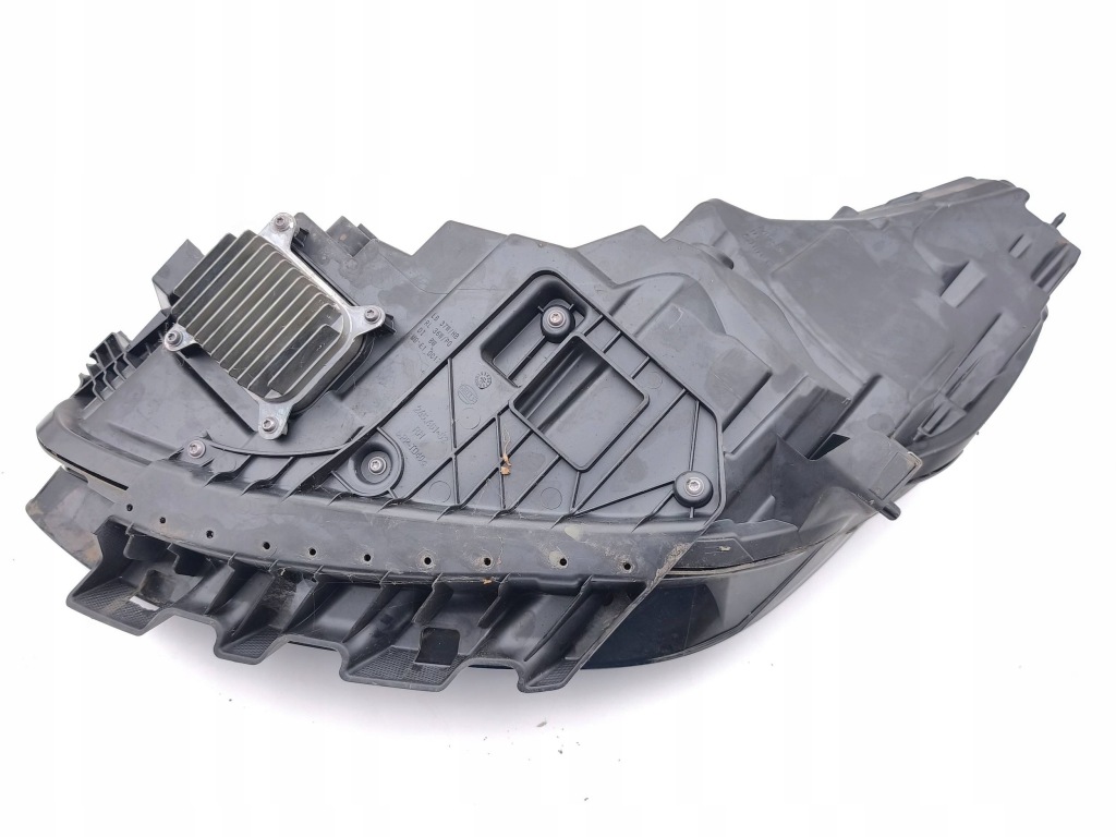 Tesla model y 2023 фара 151495300d с Разборки