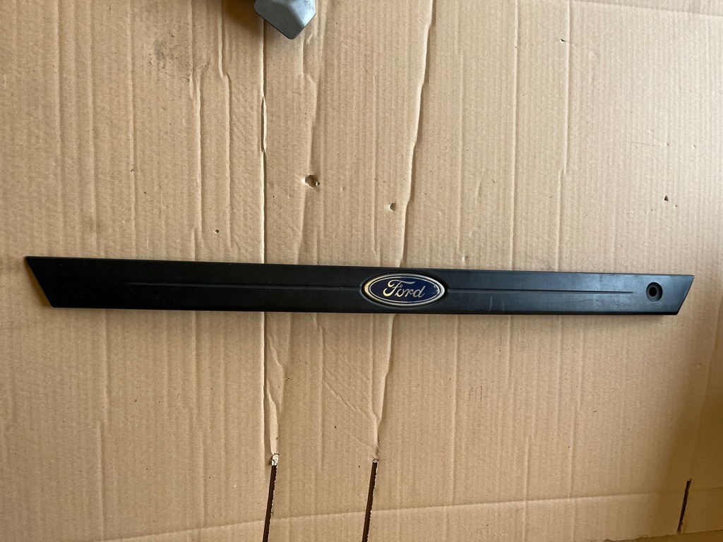 фото №1, Накладка крышки задняя молдинг ford focus mk1