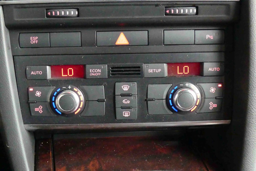 фото №1, Панель обдув audi a6 c6 4f1820043ab