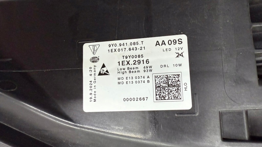 Porsche cayenne 9y 3 рестайлинг  комплект лампа led 9y0941085t 9y0941086t Оригинал