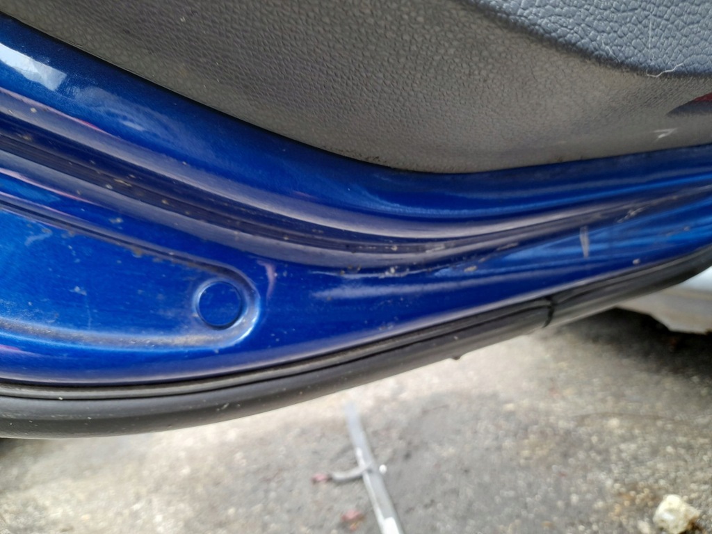 Дверь задние комплект  левая vw golf v 5 lc5j hb Оригинал