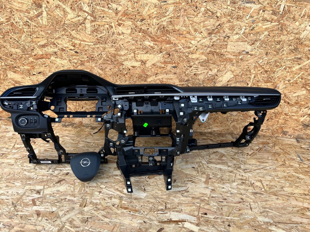 фото №1, Консоль приборная панель оригинал opel corsa f оригинал демонтаж