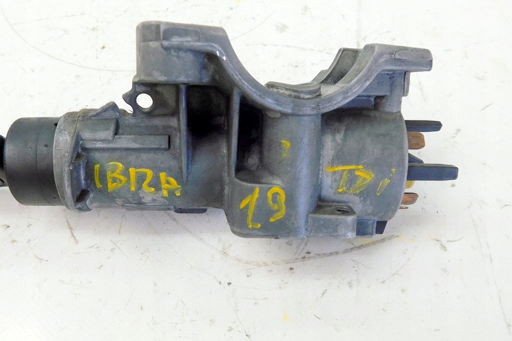 фото №8, Seat ibiza iii 1.9tdi 2002r hb замок зажигания с ключ 4b0905851
