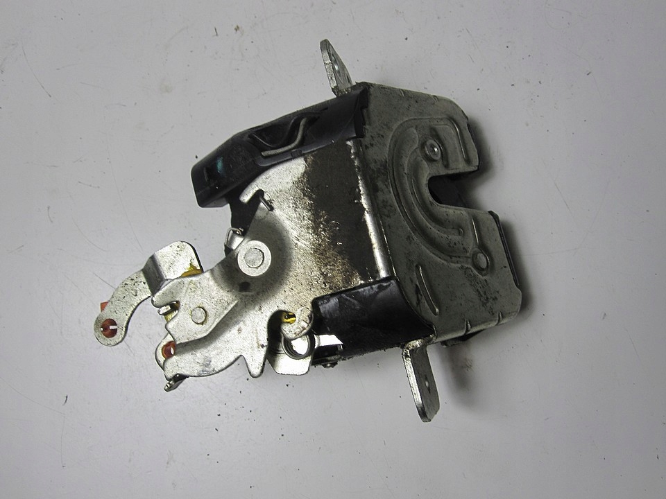 фото №1, Замок крышки задняя задний mitsubishi colt vi 07r