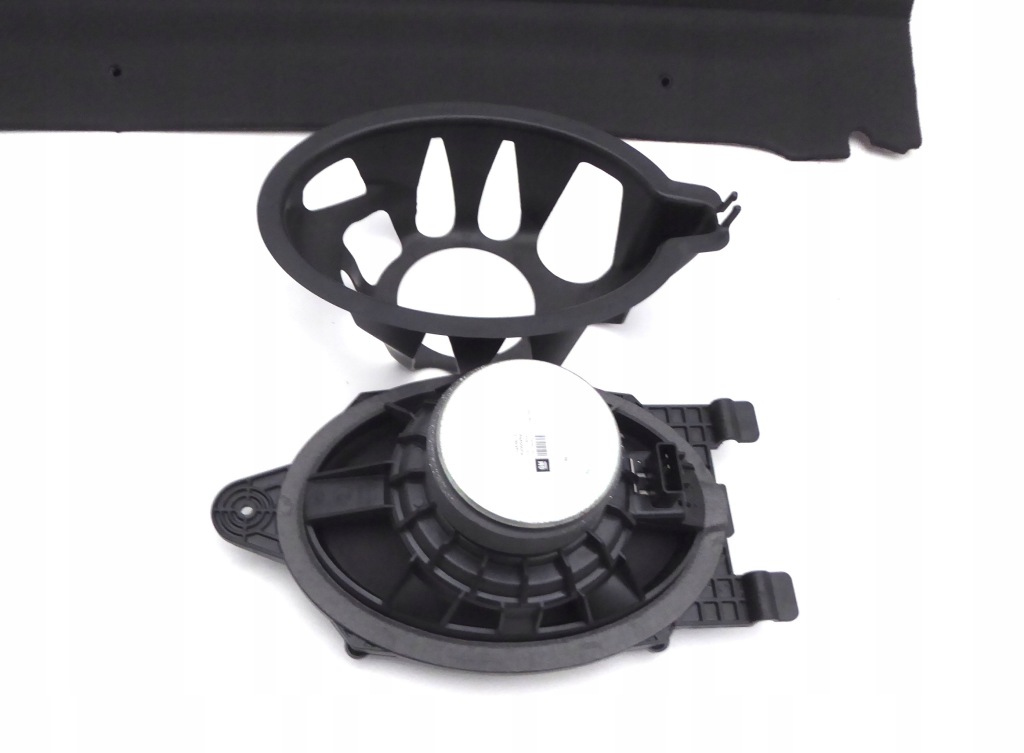 фото №3, Задня полиця динаміки infinity opel insignia a sedan