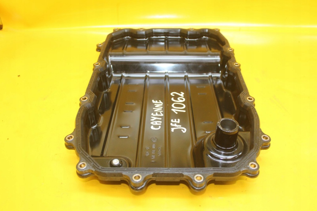 Піддон масляна коробки jfe porsche cayenne 1 09d321361a Недорого