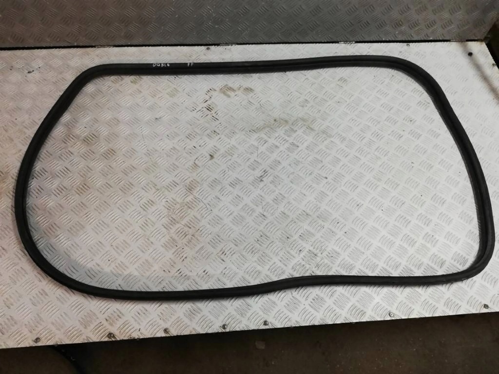 фото №1, Doblo ii 2 прокладка дверь правый перед