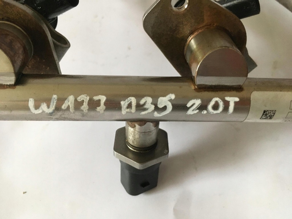 Купить Молдинг впрыскная mercedes a-klasa w177 amg 2.0t