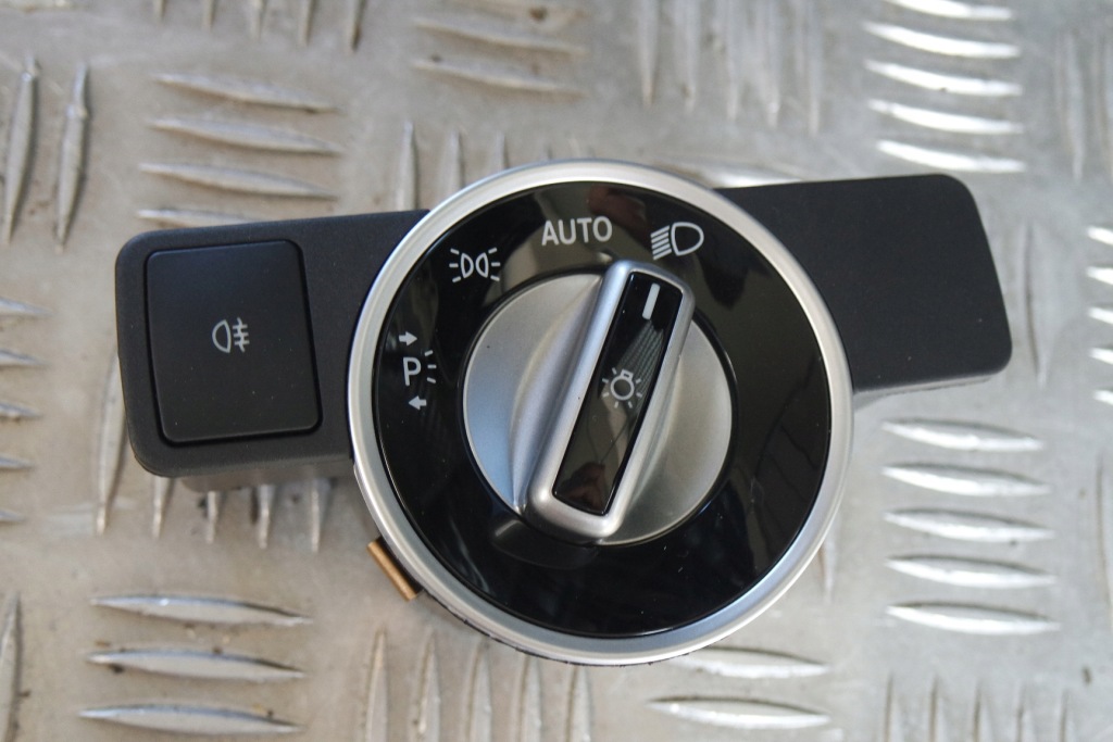 фото №1, Выключатель света mercedes w166 ml gle