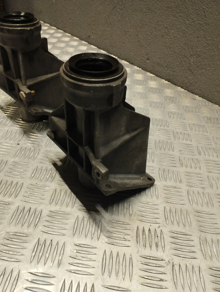 фото №7, Bmw x3 e83 кронштейн опора полуось 7516067