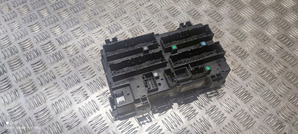 фото №3, Dodge durango 2017 рамка / модуль запобіжників