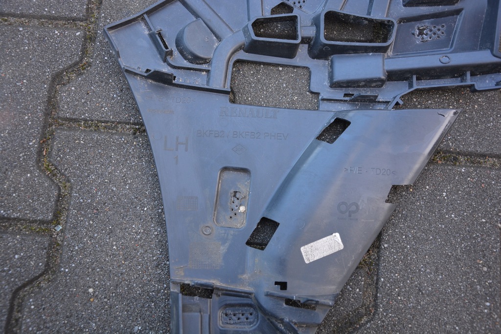 фото №9, Напрямна бампера лівий перед megane iv 620430427r