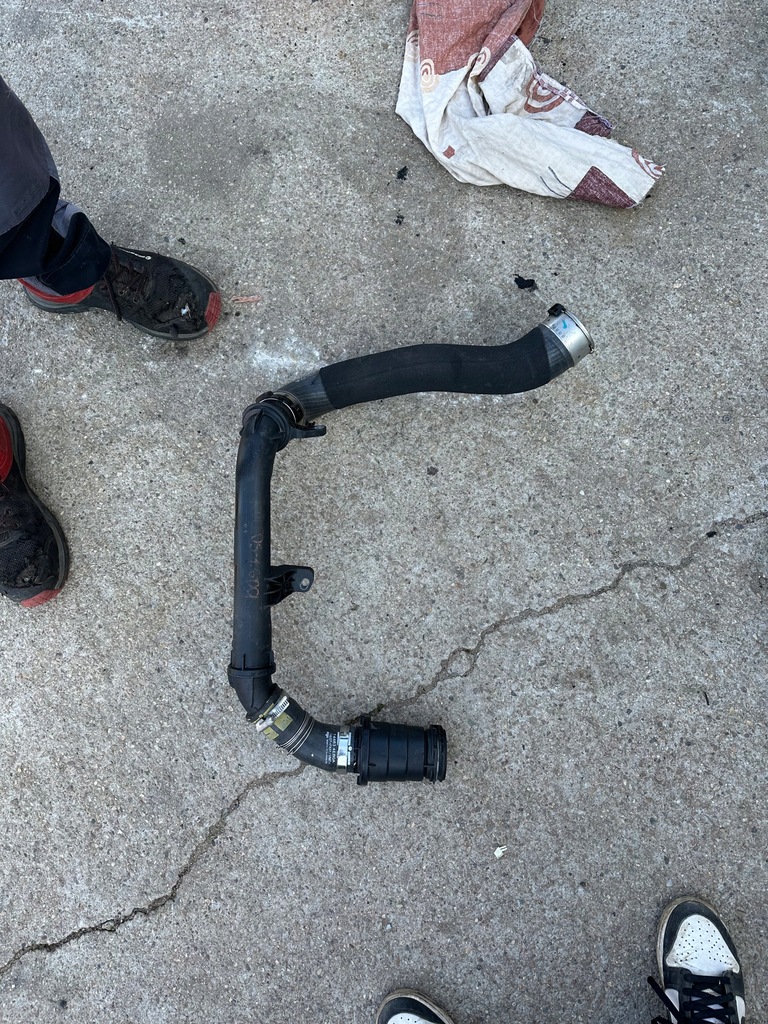 фото №1, Renault kadjar шланг интеркулер 14634be0b