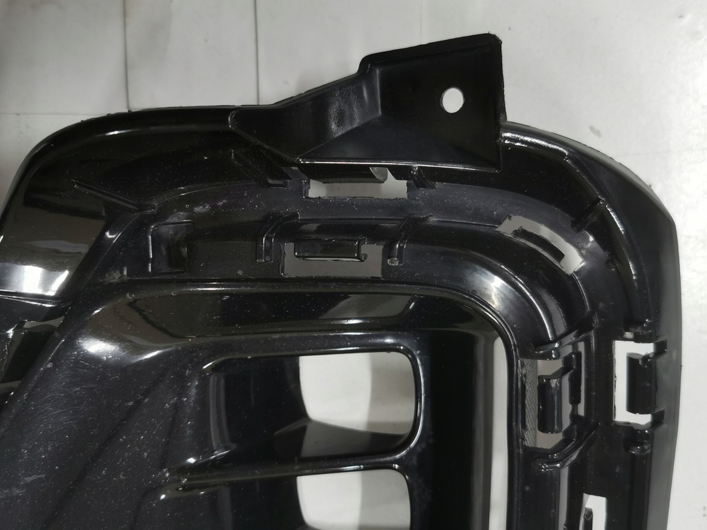 фото №8, Решётка бампера hyundai santa fe xl правая 758.