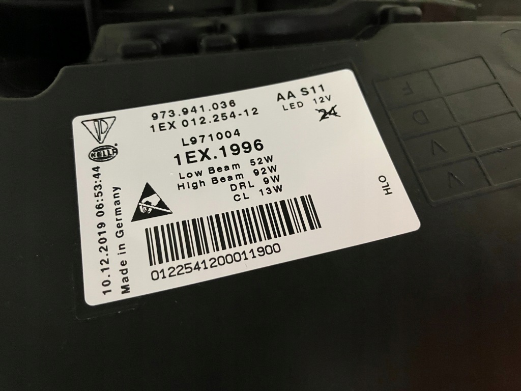 фото №14, Фары передние комплект porsche panamera 971 matrix led 035 036 лампы