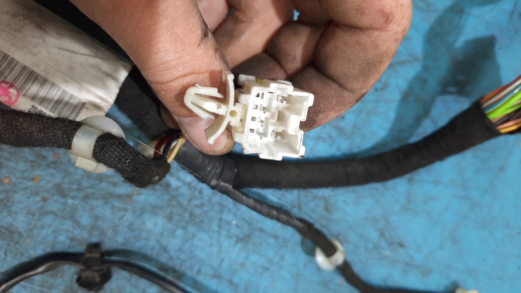 фото №6, Джгут двері лівий перед 30623389 volvo s40 i 00-04