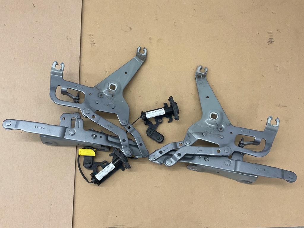 фото №1, Bmw f15 f16 петлі капот патрони комплект a52