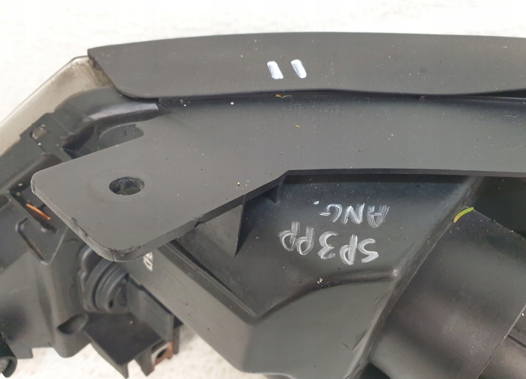 фото №7, Kia sportage 3 iii лампа правая передняя h7 uk oryg