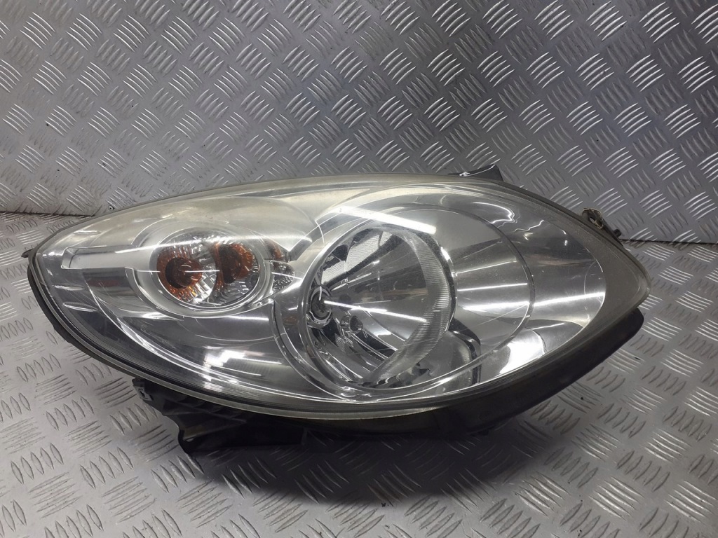 фото №1, Лампа правая передняя renault twingo ii 1.2 271528-00pe