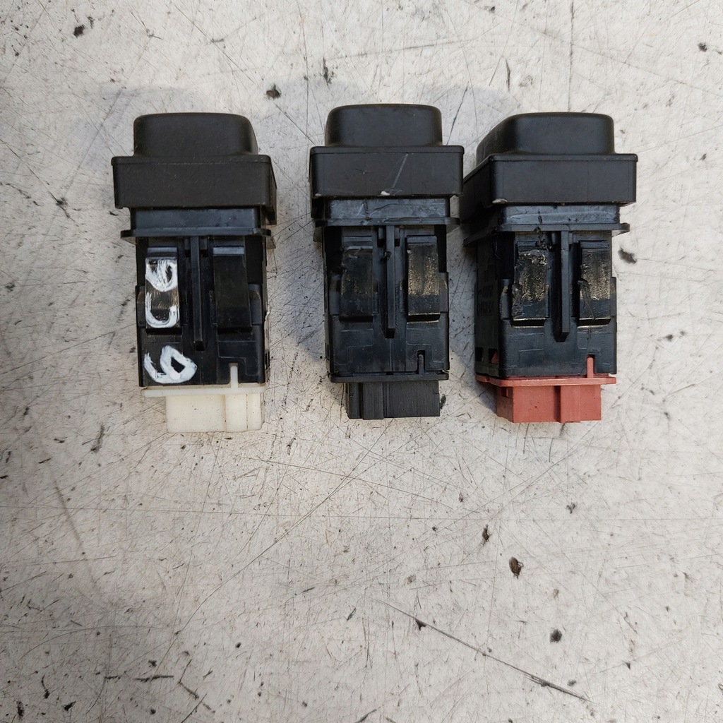 фото №11, Citroen c4 picasso выключатель поперечина движения + выключатель pdc + крышка топлива