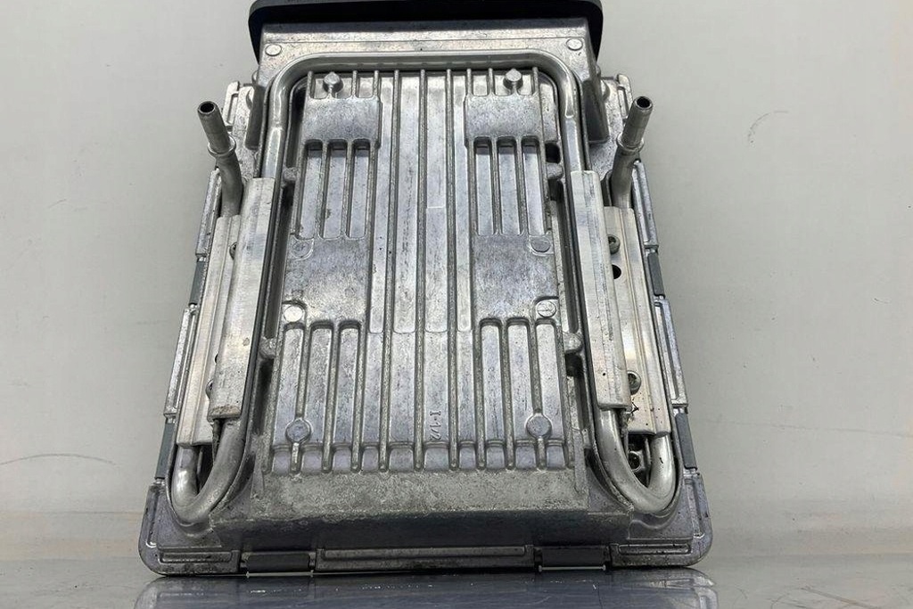 фото №8, Бортовой компьютер двигателя ecu bmw 7 f01, f02 7604075 4.4l бензиновый 2009