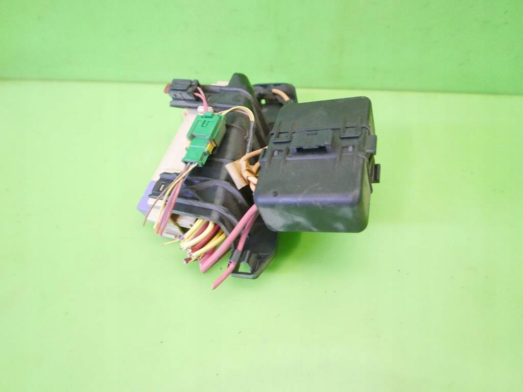 фото №4, Коробка предохранителей renault clio iii phi 1.5dci